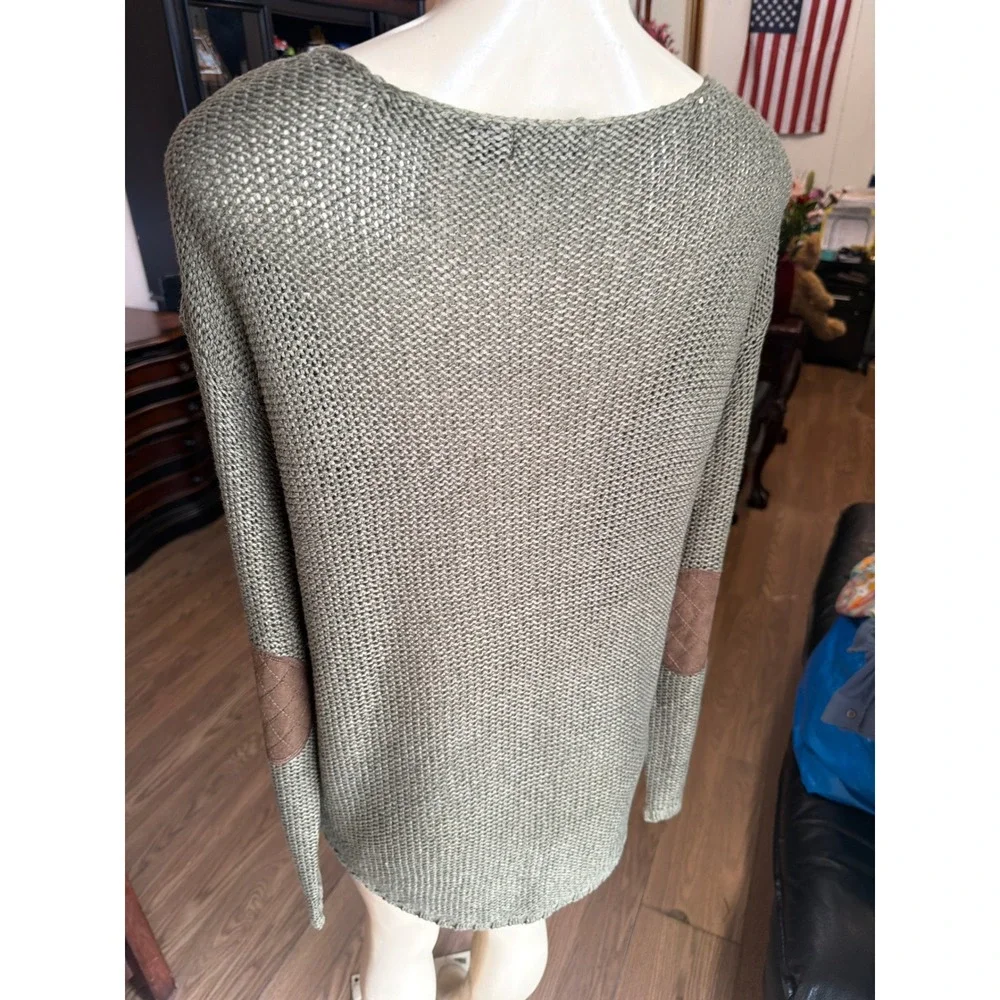 Olive Green Deep V-Neck Loose Knit Sweater‎ with Quilted Elbow Patches Pullover